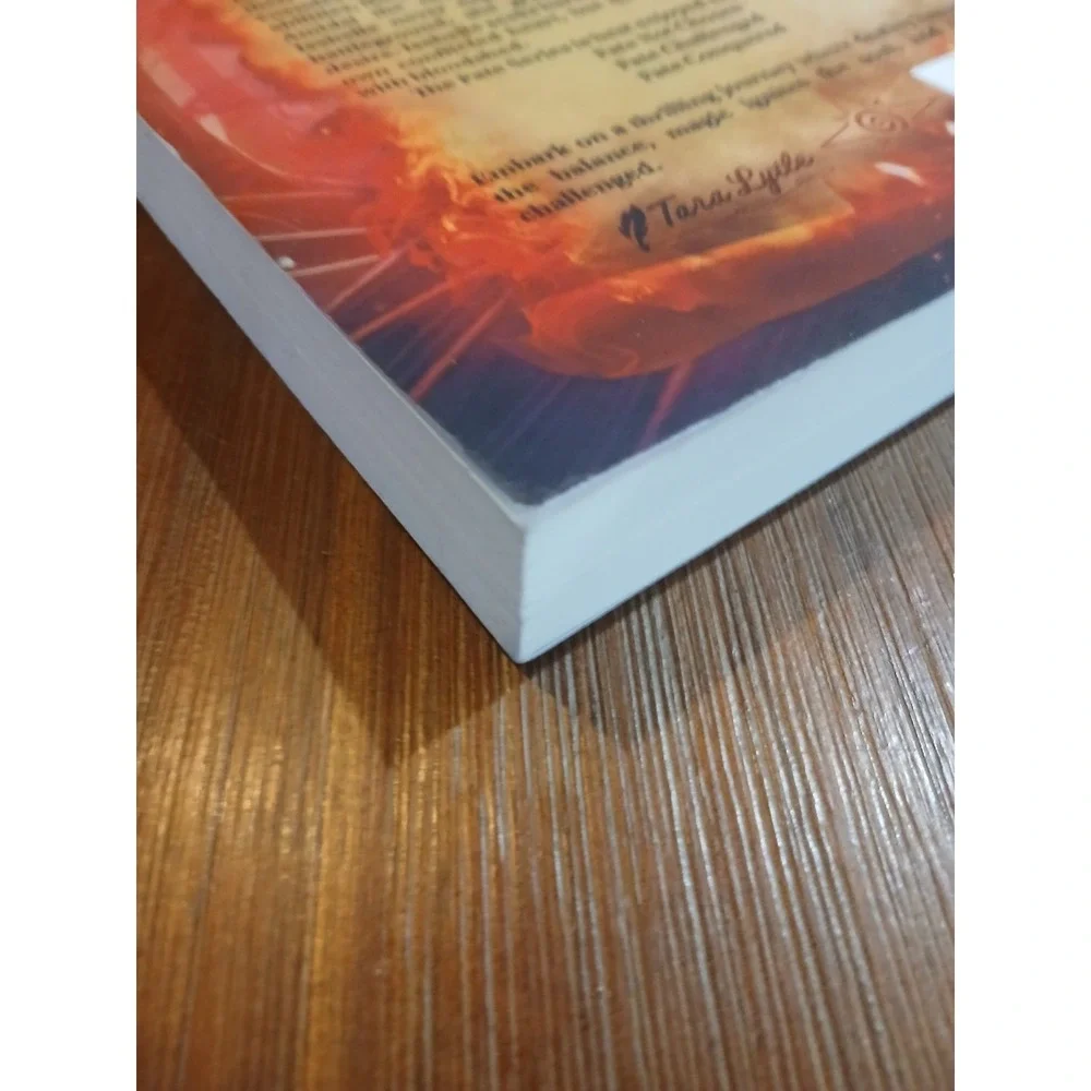 Fate Challenged by‎ Tara Lytle (English) Paperback Book